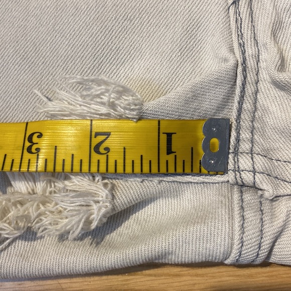 Vintage Womens Levi’s 505 cutoff high waisted shorts with fringe detail grey 33 - Picture 7 of 16